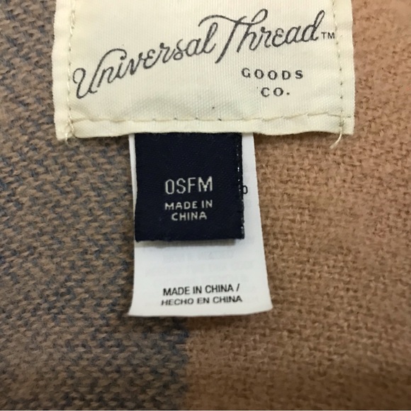 Universal Thread Good Co. Poncho - Picture 6 of 6